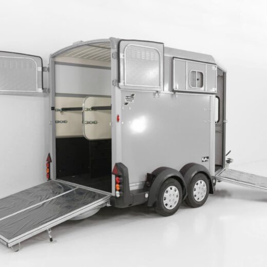 Ifor Williams Pferdeanhänger HB511-Heckklappen-Türkombination-silber