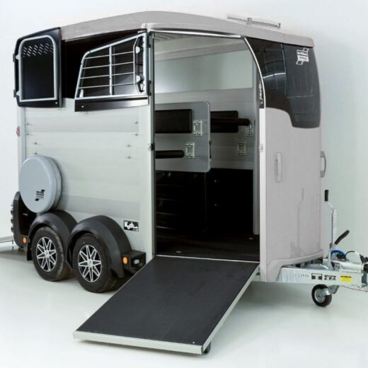 Ifor Williams Pferdeanhänger HBX 511-Frontausstieg -silber
