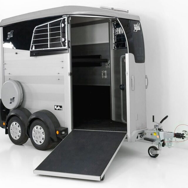 Ifor Williams Pferdeanhänger HBX 403-Frontausstieg -silber