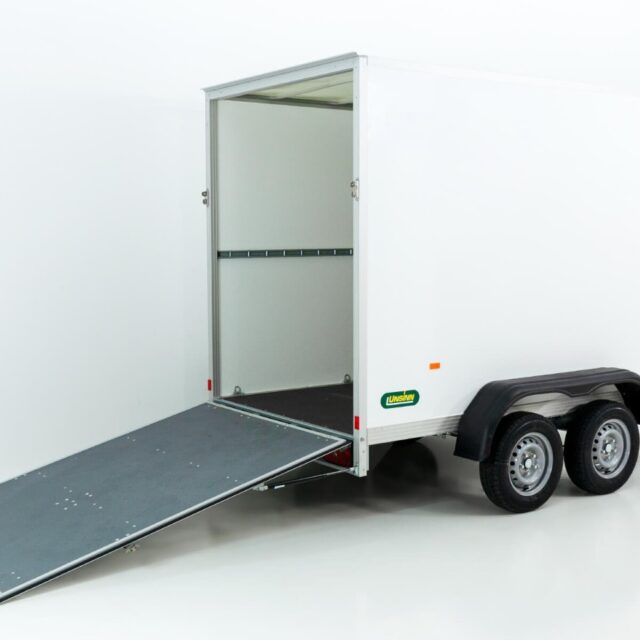 Unsinn Kofferanhänger UKU 157x305cm Höhe:194cm 2,0t, Rampe