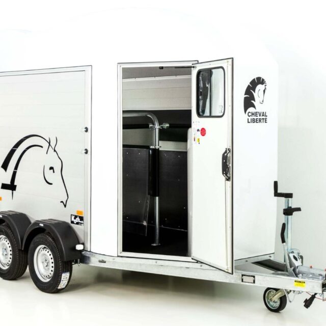 Cheval Liberte Pferdeanhänger GOLD Origins, Sattelkammer, weiß