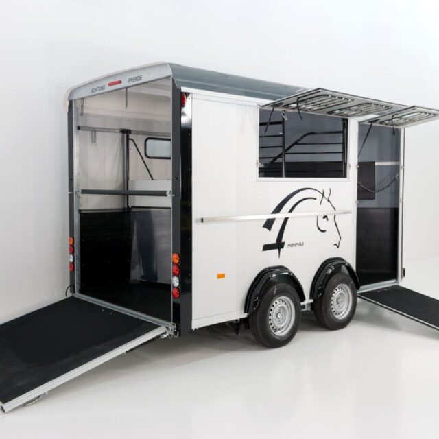 Cheval Liberte Pferdeanhänger Maxi 3, 3Pferde, Pullmann 2 Fahrwerk, grau