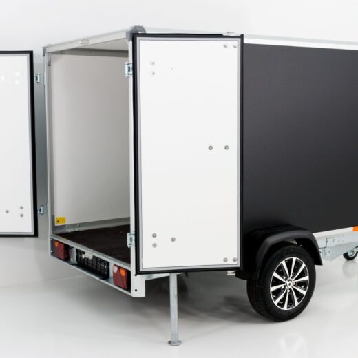 Variant Kofferanhänger Black Edition 148x258cm H:157 1,35t